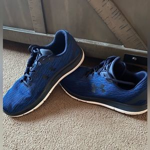 Under Armour Mens Remix Running Shoes Lace Up Low Top